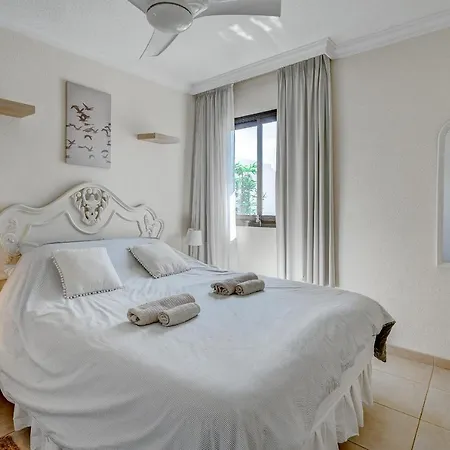 2 Bedroom Pool View In Costa Adeje Costa Adeje (Tenerife)